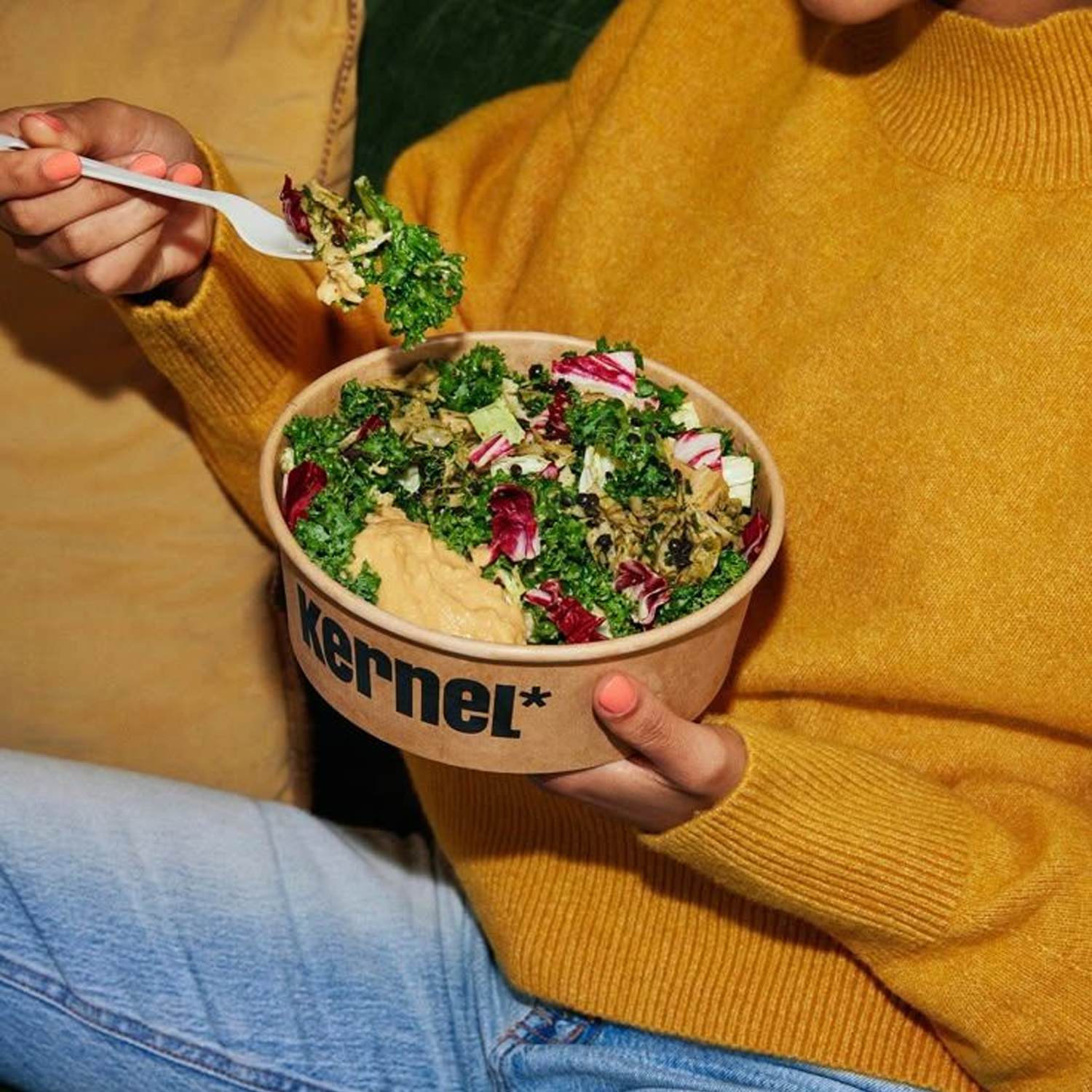 Paper bowls with custom color print