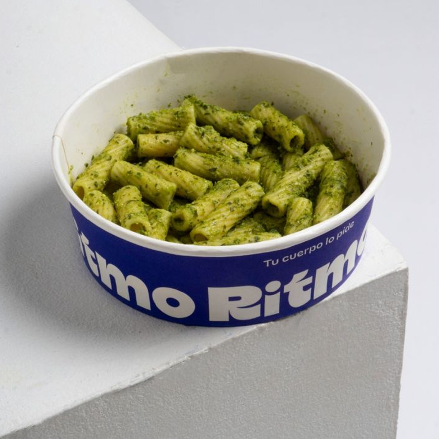 Paper bowls with custom color print