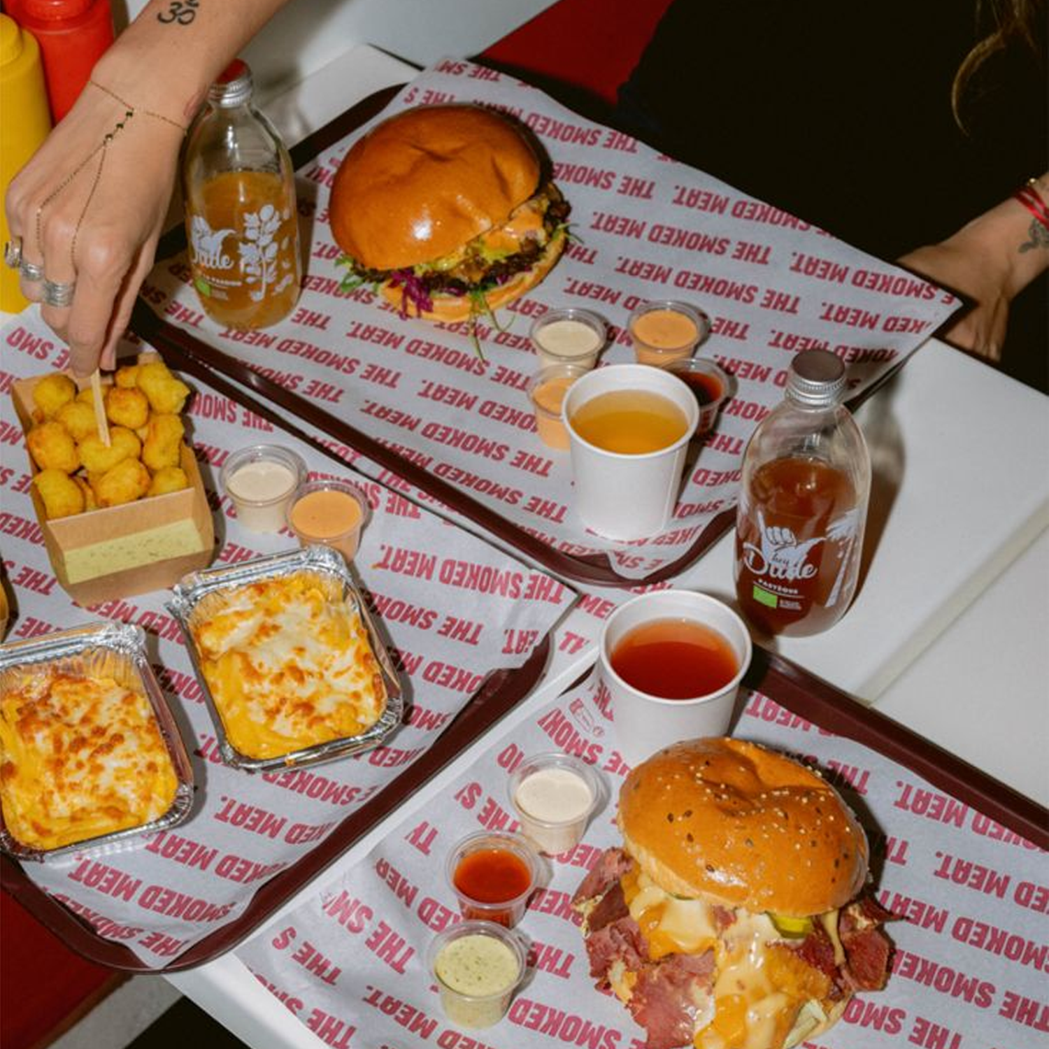 Premium tray liners